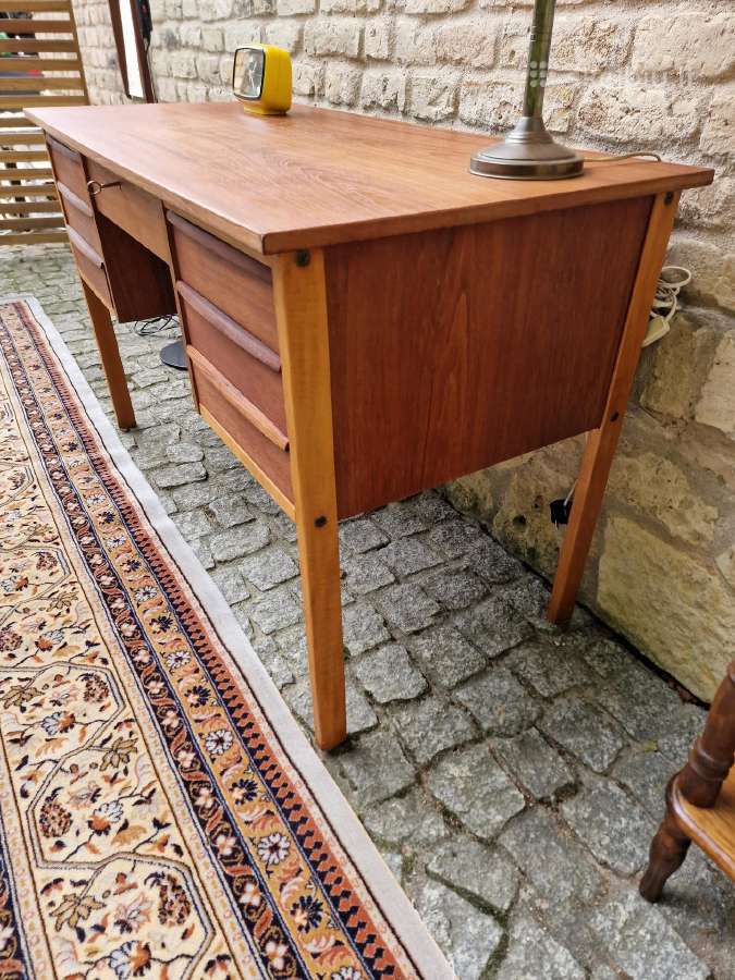 Vintažinis mid century tikmedžio rašomojo stalas - nuotraukos Nr. 9