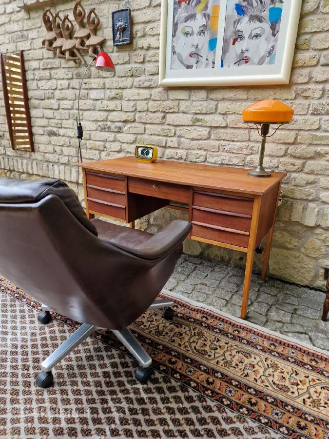 Vintažinis mid century tikmedžio rašomojo stalas - nuotraukos Nr. 15