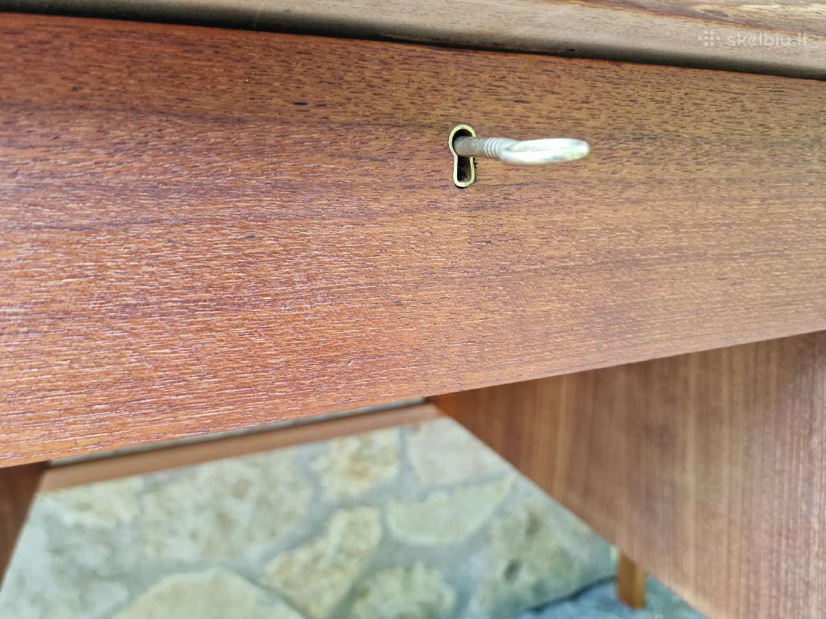 Vintažinis mid century tikmedžio rašomojo stalas - nuotraukos Nr. 30
