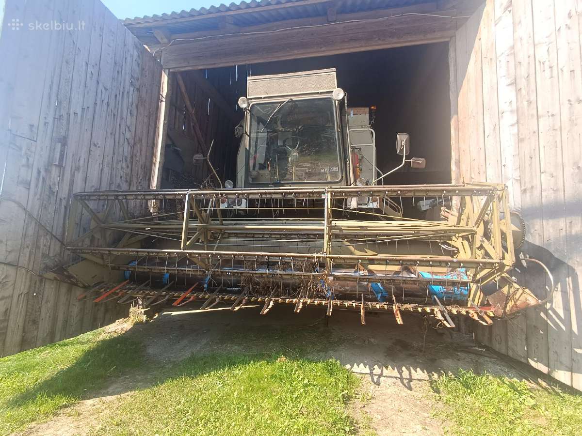 Išparduodama ūkio technika