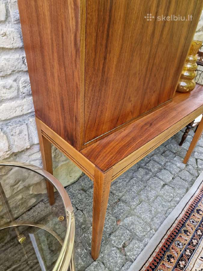 Vintažinis mid century riešutmedžio baro staliukas - nuotraukos Nr. 6