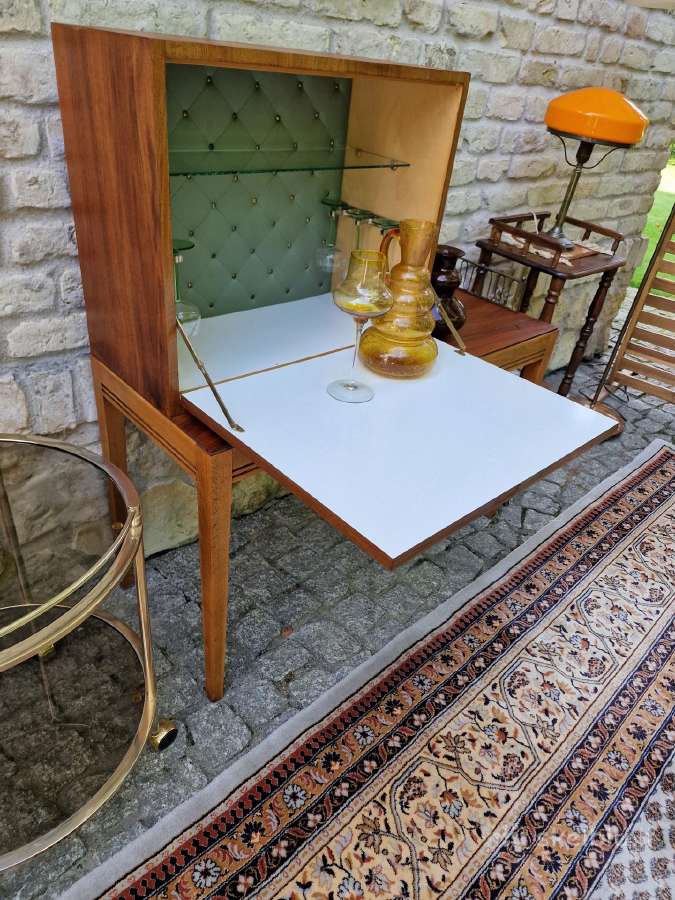 Vintažinis mid century riešutmedžio baro staliukas - nuotraukos Nr. 25