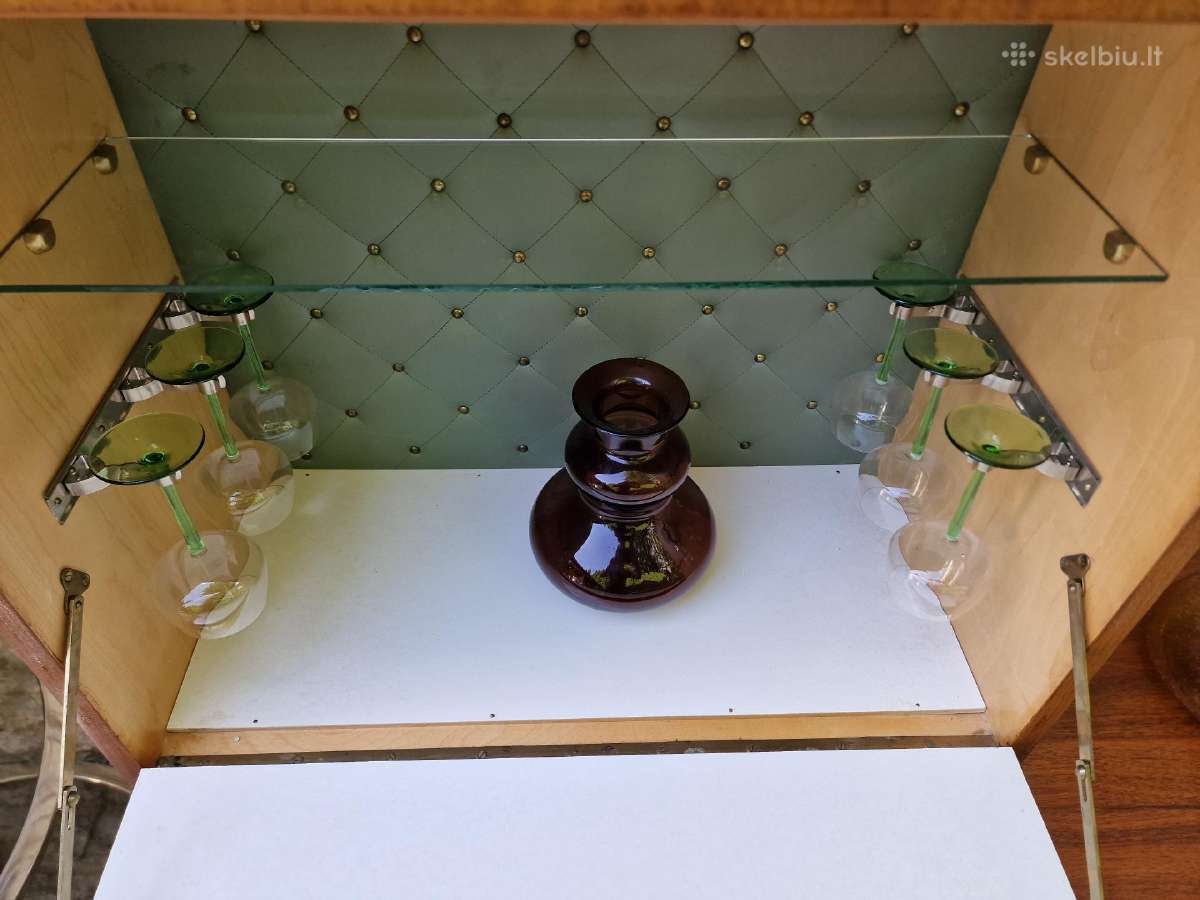 Vintažinis mid century riešutmedžio baro staliukas - nuotraukos Nr. 35