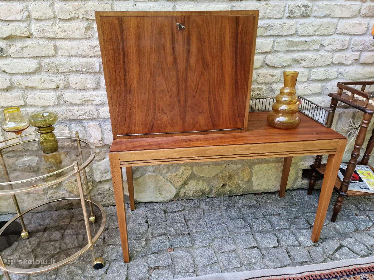Vintažinis mid century riešutmedžio baro staliukas - nuotraukos Nr. 37