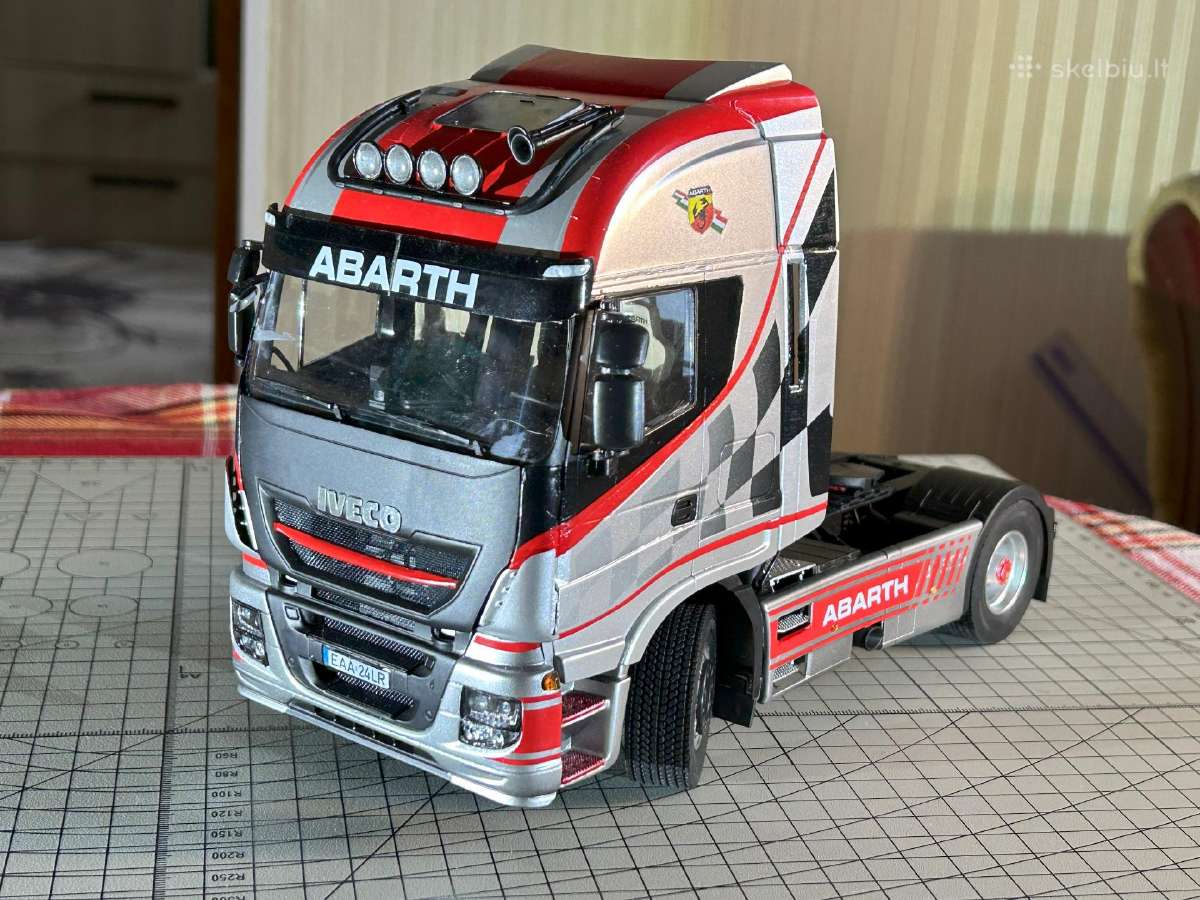 Parduodu vilkiko Iveco Hi-way E5 Abarth modelį.