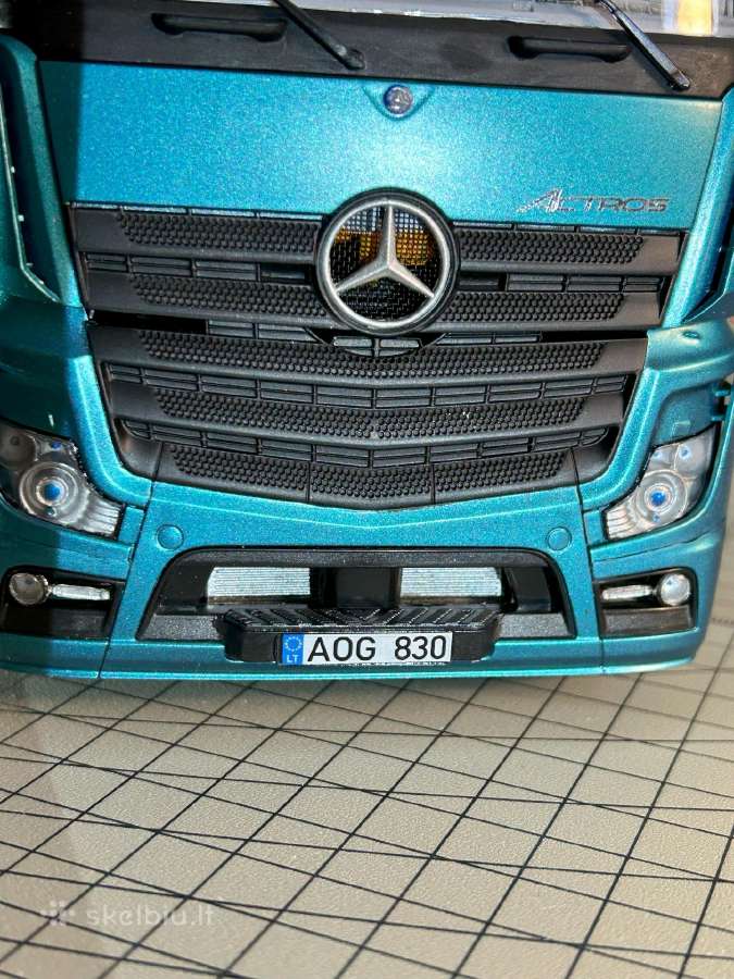 Parduodu vilkiko Mercedes Benz Actros Mp4 modelį. - nuotraukos Nr. 4