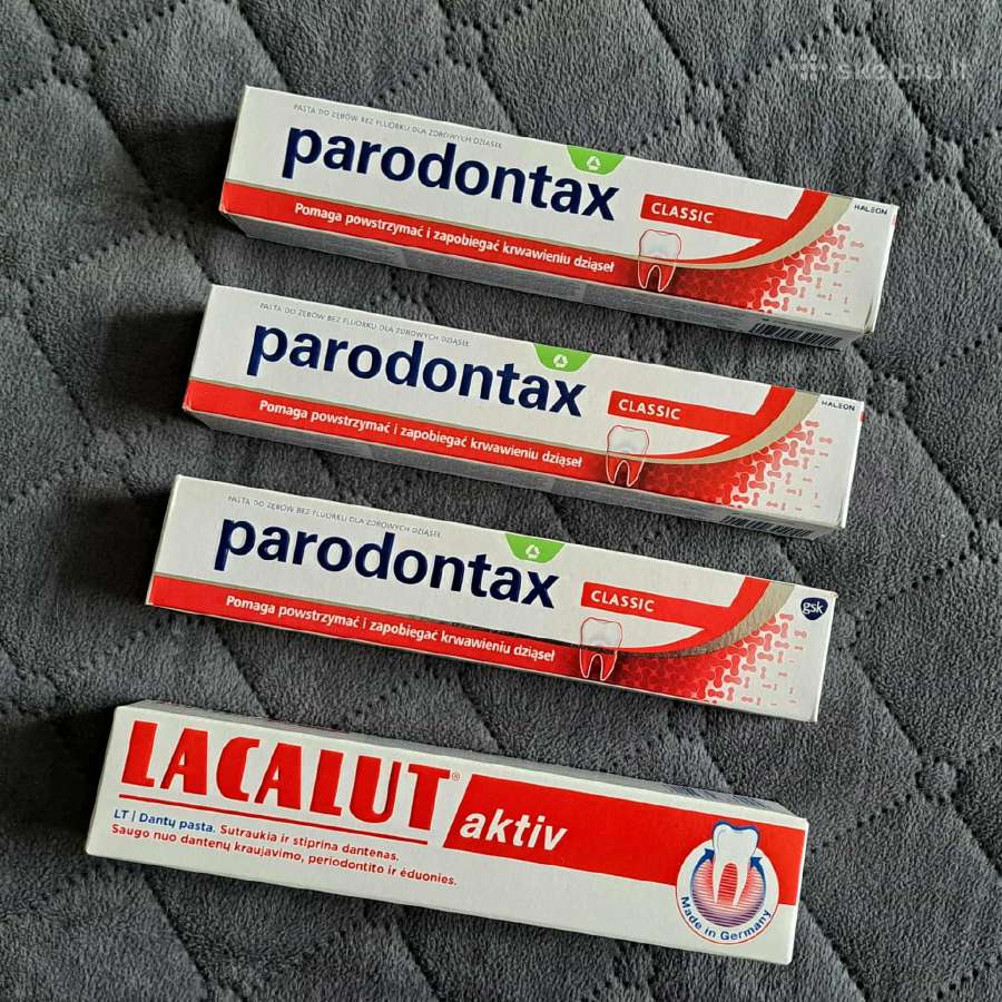 Dantų pasta "Parodontax Classic" ir "Lacalut"