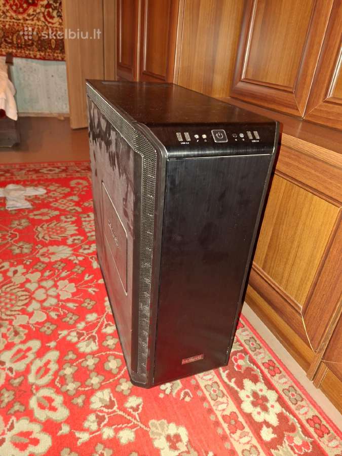 Be Quiet dark base 900