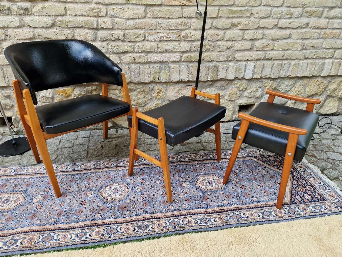 Vintažinis mid century odinis krėslas ir pufai - nuotraukos Nr. 4