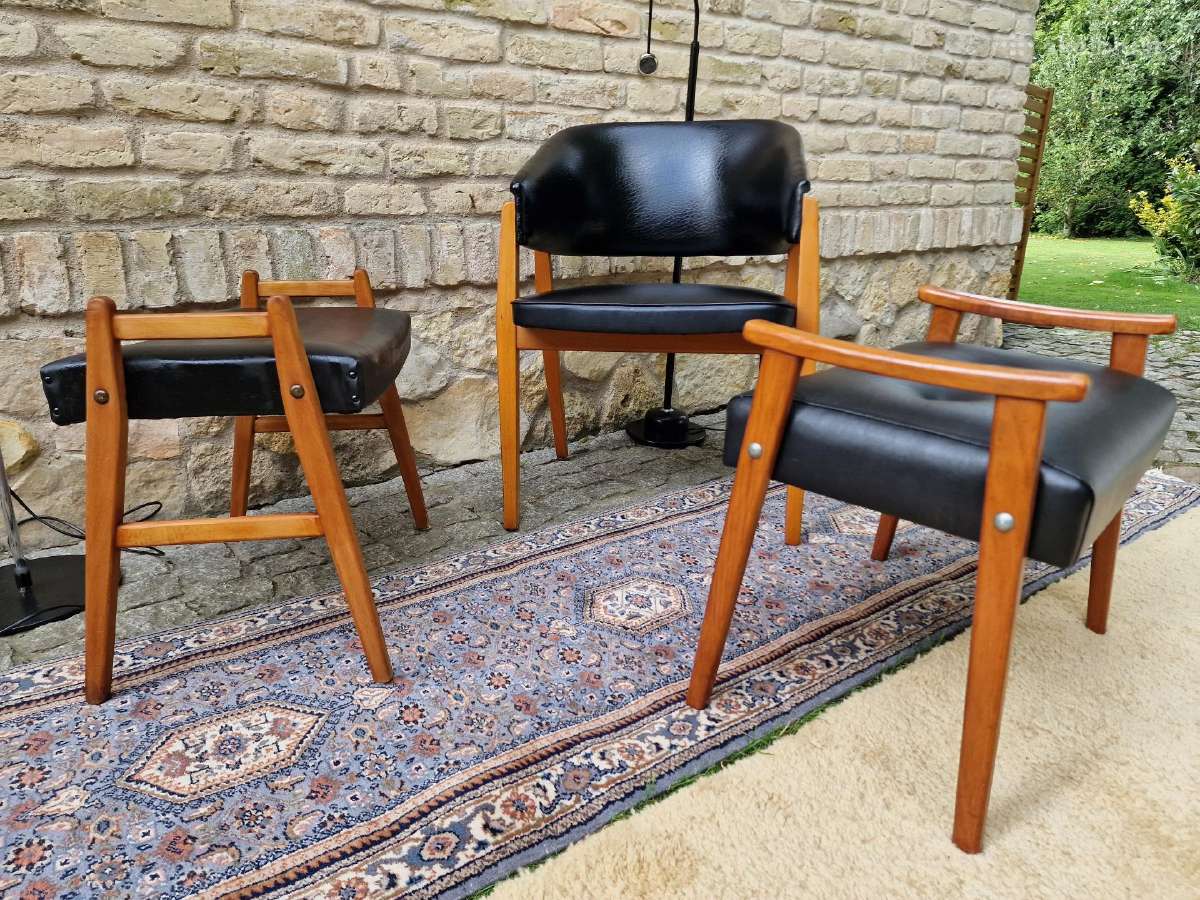 Vintažinis mid century odinis krėslas ir pufai - nuotraukos Nr. 5