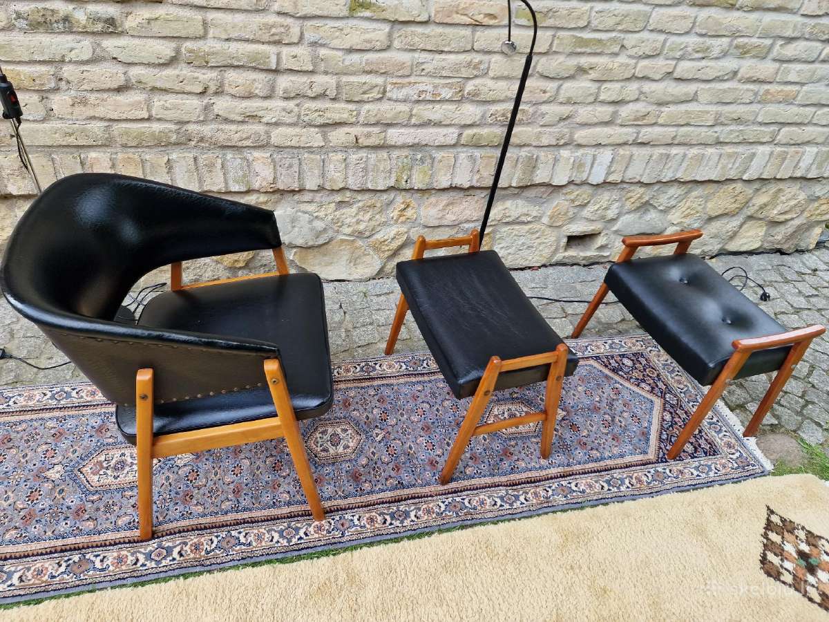 Vintažinis mid century odinis krėslas ir pufai - nuotraukos Nr. 10