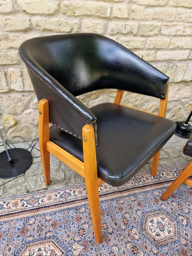 Vintažinis mid century odinis krėslas ir pufai - nuotraukos Nr. 18
