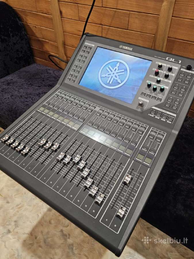 Yamaha Ql1 mikšeris