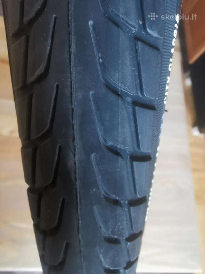 Naujos padangos 70040 28+