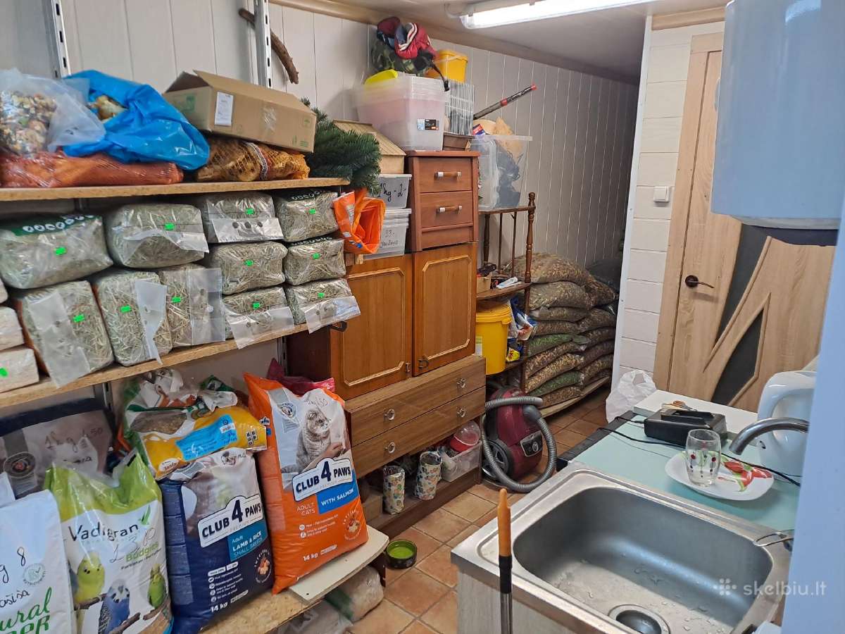 Veikianti zooprekiu parduotuvė su gyvenamu namu - nuotraukos Nr. 5