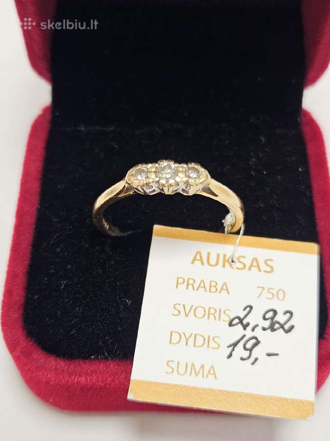 Auksinis žiedas - 365 Eur.