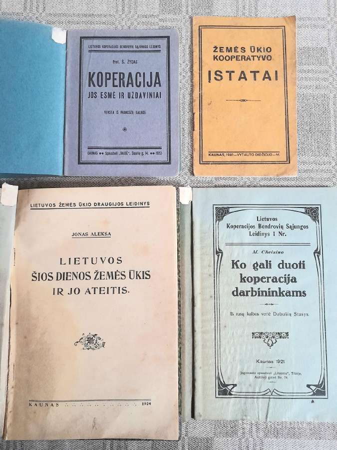 Knygelės 1921-1930m