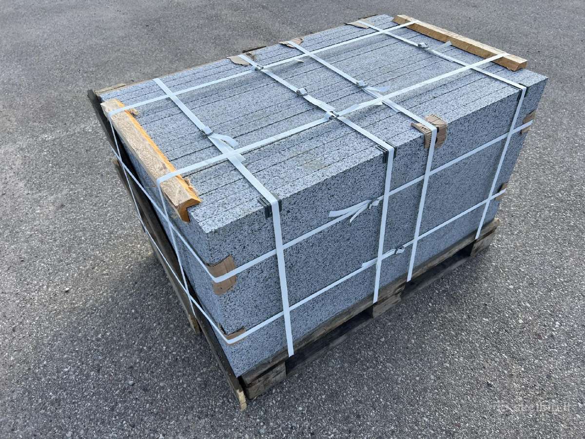 Granito plokštės 120*60*4 cm
