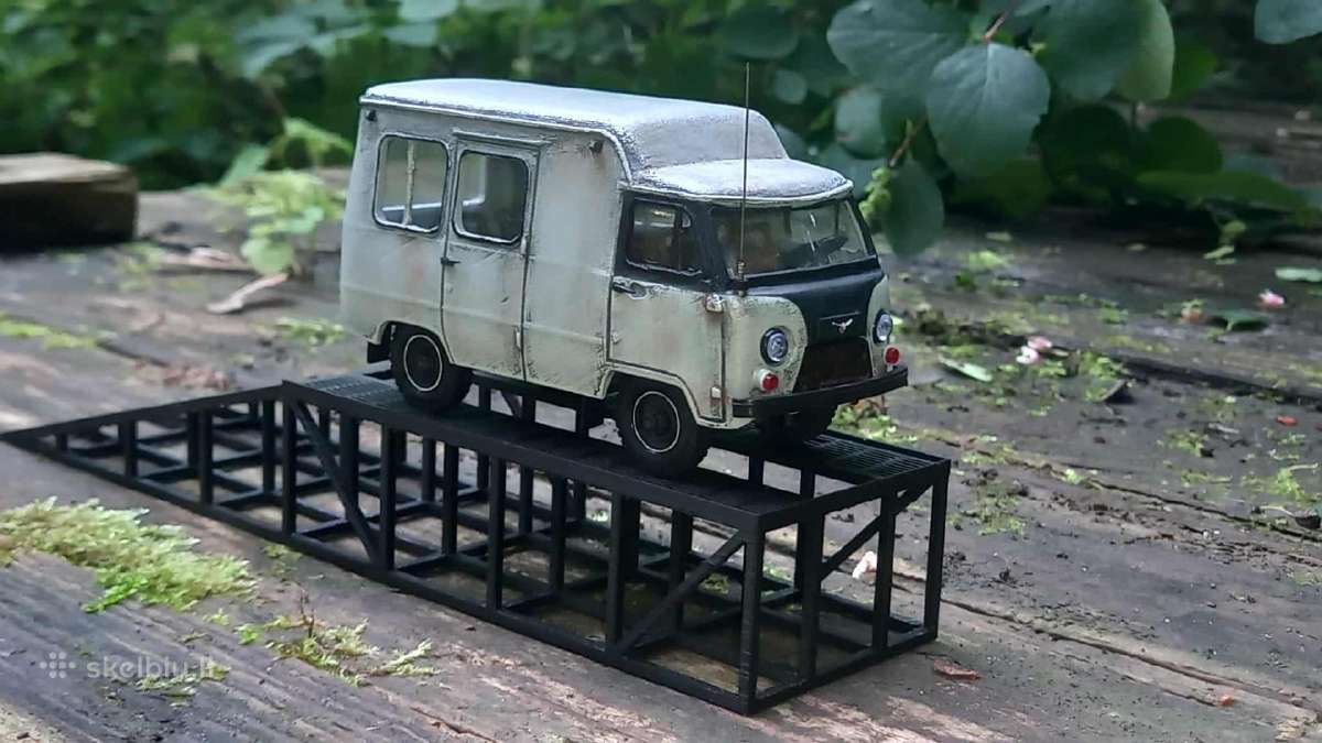 Uaz Desna-2м