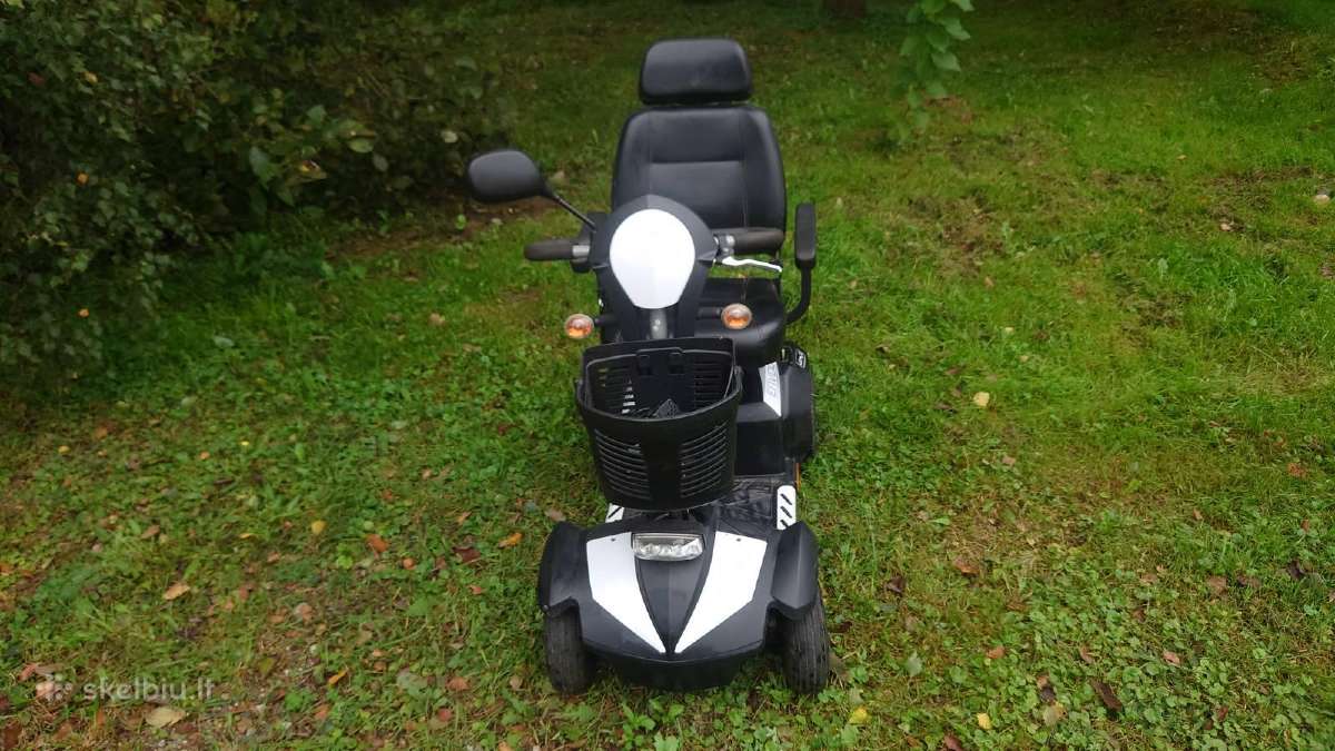 Elektrinis senjorų skuteris mobilusis vežimėlis