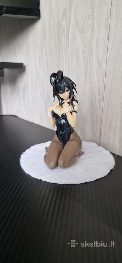 Playboy Bunny girl