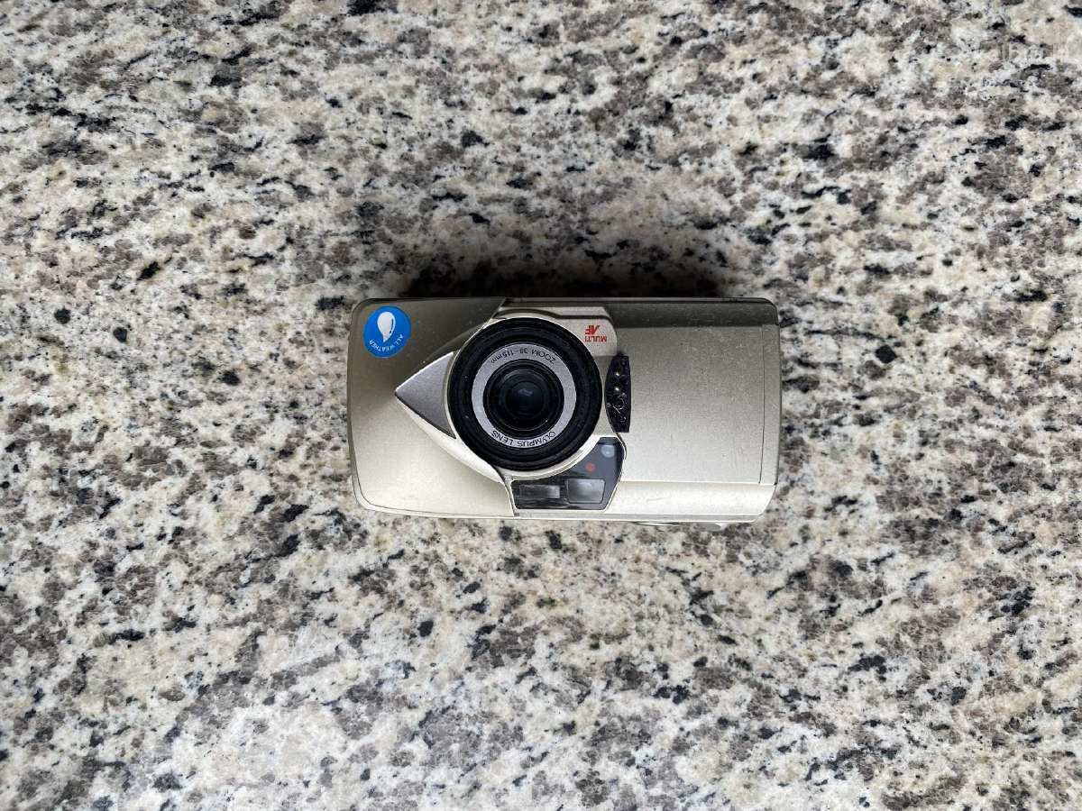 Olympus Mju (juostinis fotoaparatas)