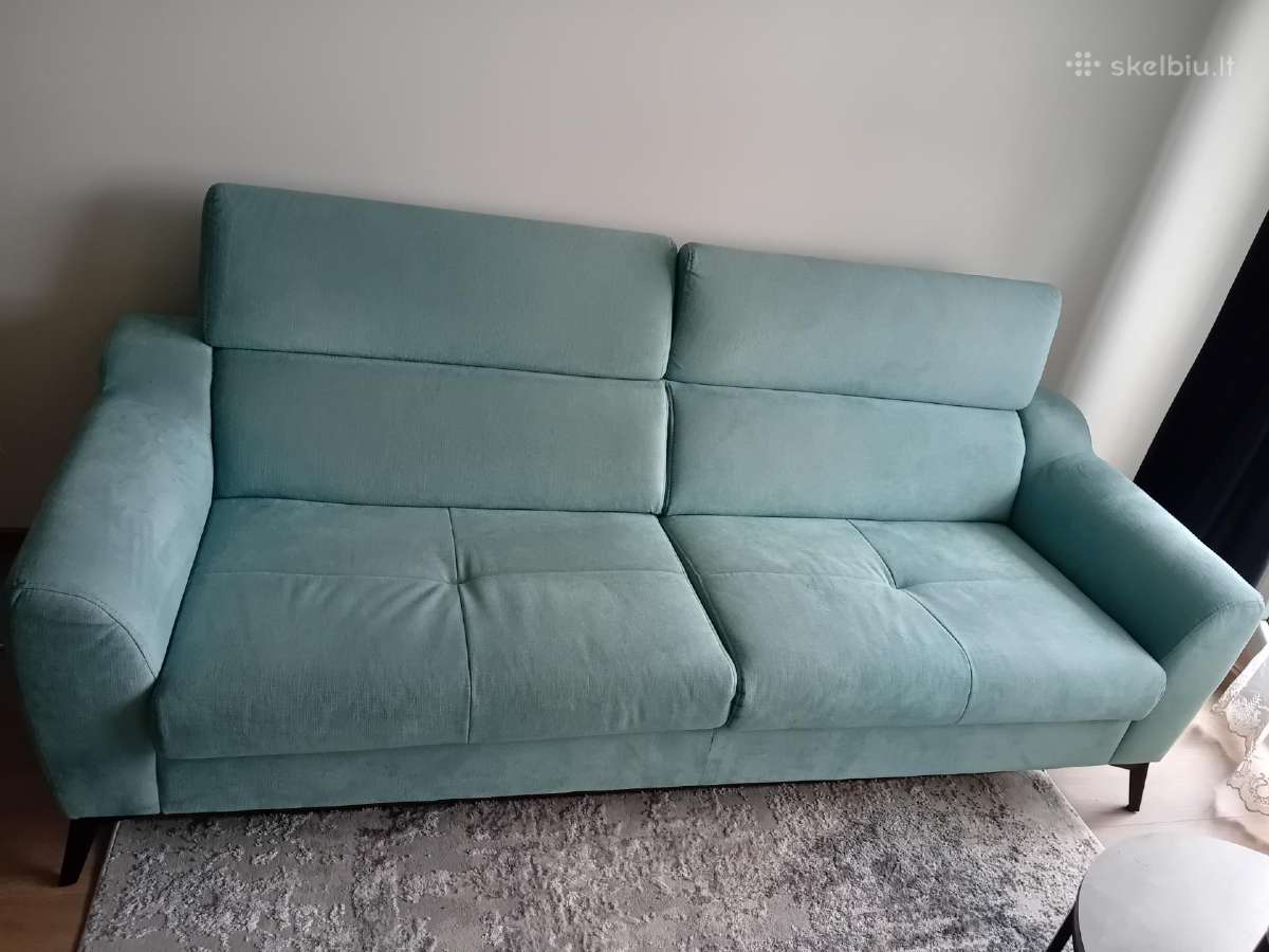 Turkio spalvos sofa