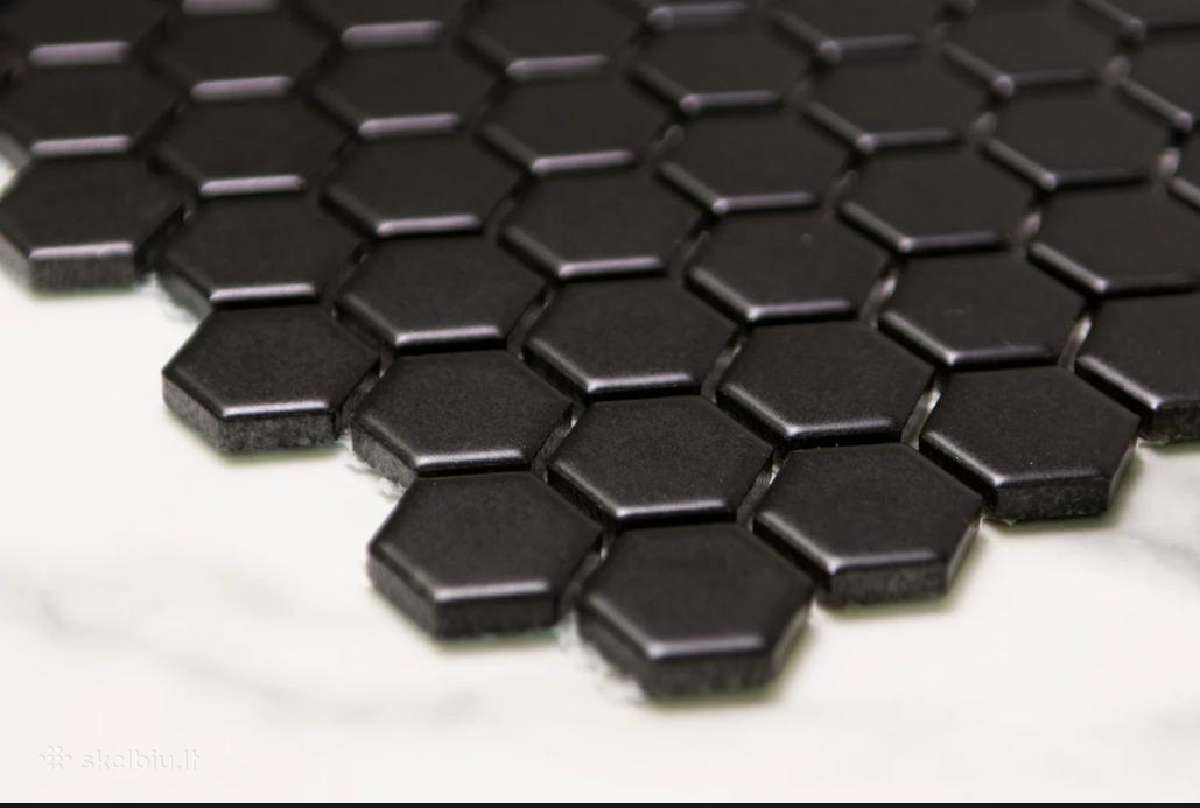 Juodos keraminės mozaika plytelės Hexagon Black