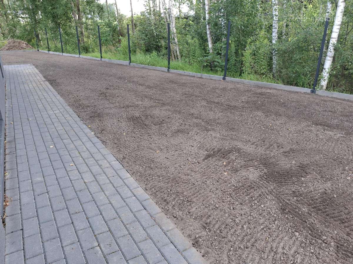 Trinkelių klojimas. Vejos įrengimas - nuotraukos Nr. 32