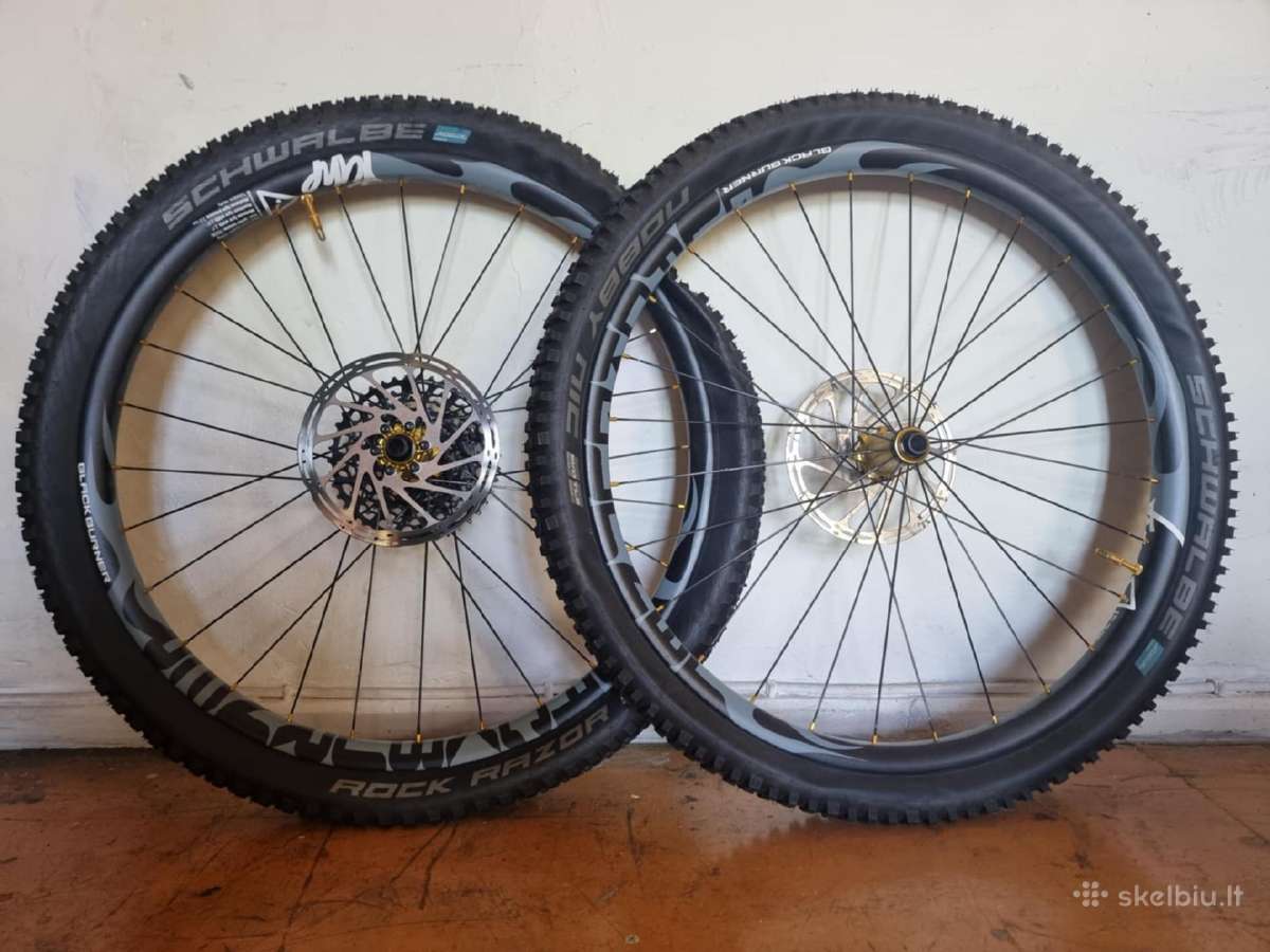 Tune Blackburner Carbon ratai / wheelset 27.5