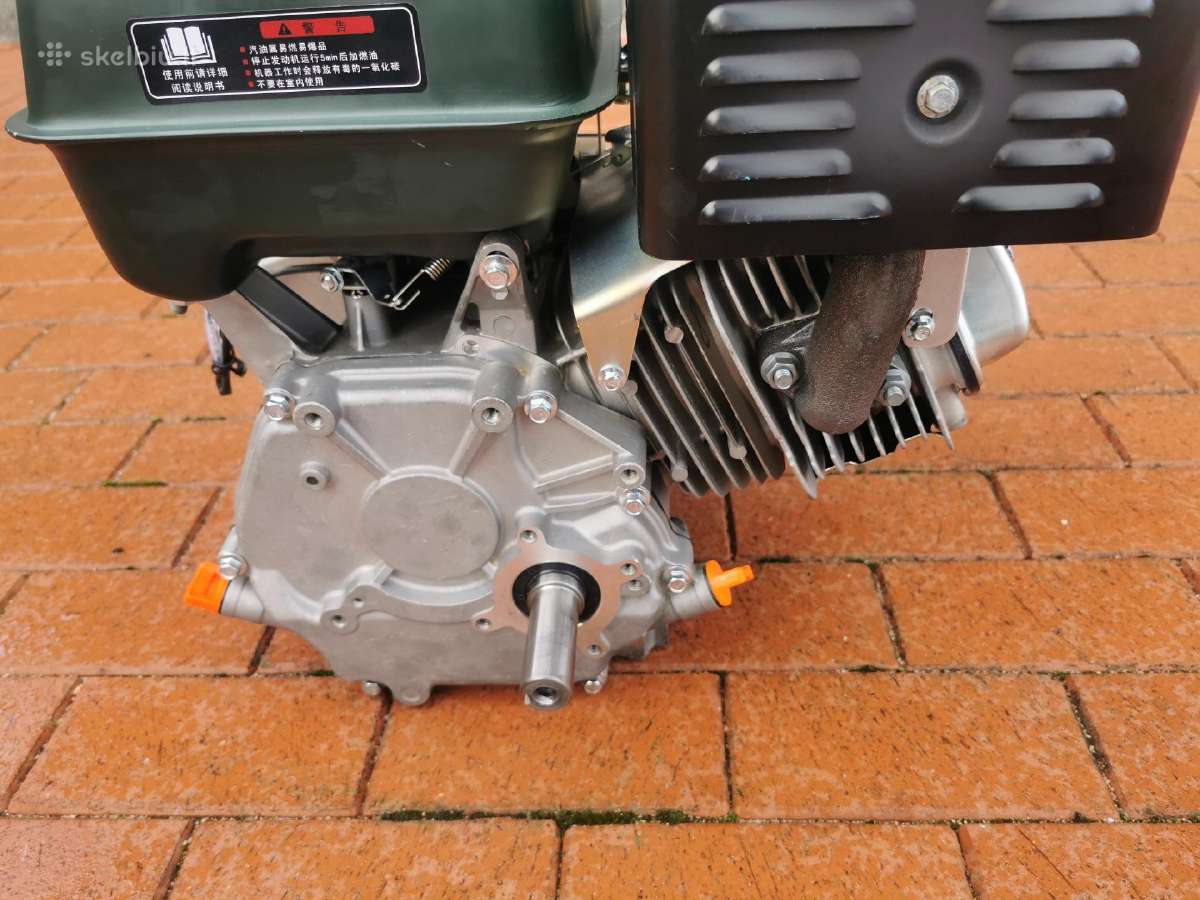Benzininis variklis 7.6kw