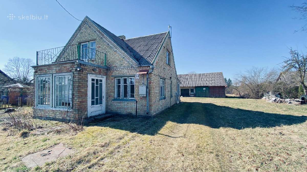 Mažeikių r Gyvoliuose parduodu mūrinį namą