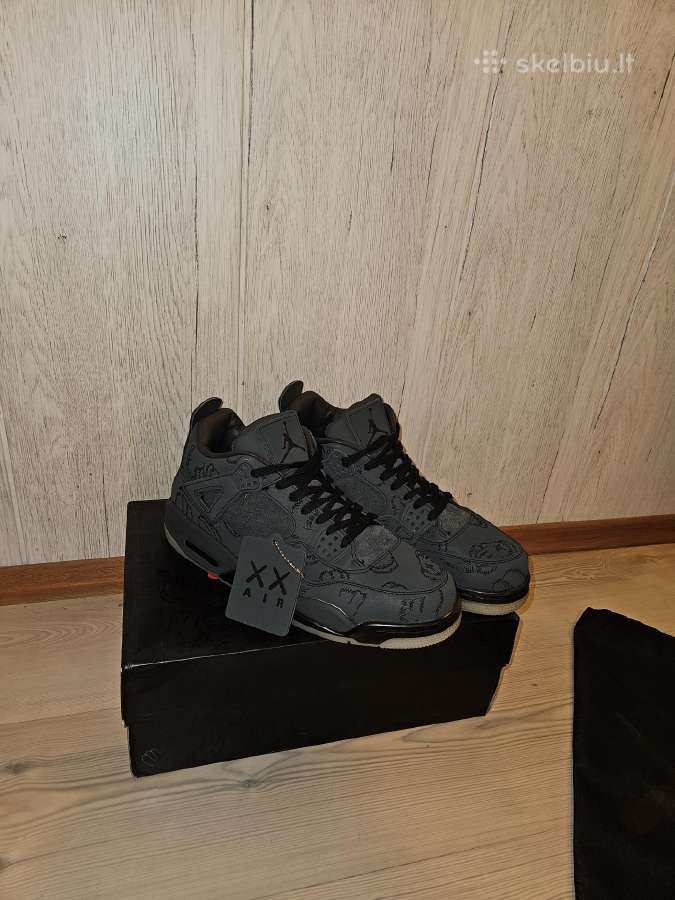 Jordan x Kaws Air 4 Retro "Black"