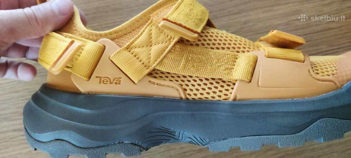 Teva sportbačiai, nauji.