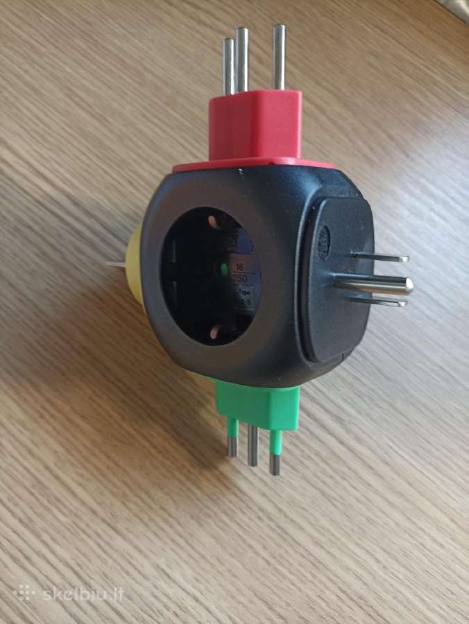 220 v įvairių šalių elektros Rozetės adapteris
