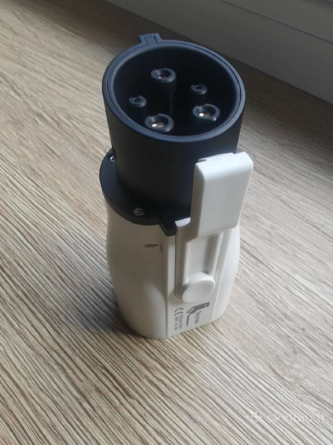 Elektromobilio Type 2 į Type 1 adapteris