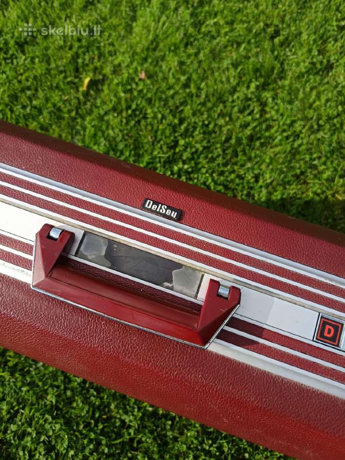 Senas retro lagaminas - nuotraukos Nr. 2