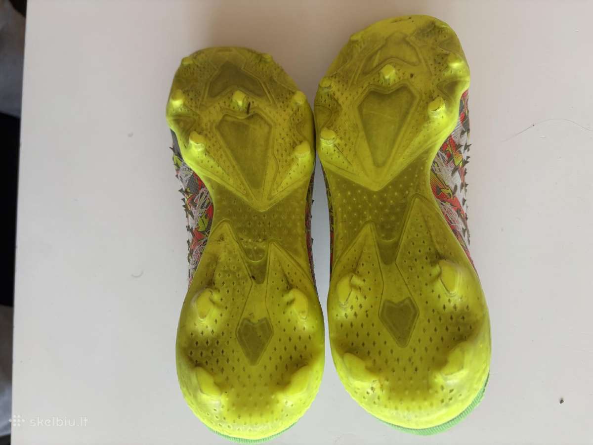 Futbolo bateliai Adidas Predator Freak 36 dydžio - nuotraukos Nr. 4