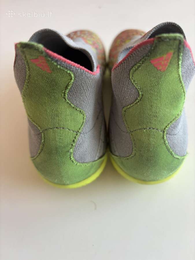Futbolo bateliai Adidas Predator Freak 36 dydžio - nuotraukos Nr. 5