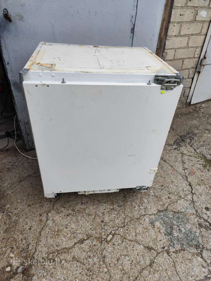 Šaldiklis Aeg , nedidelis, aukštis 82cm