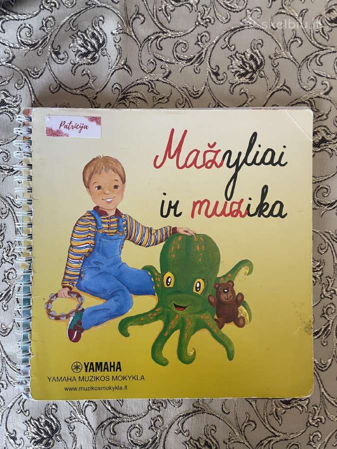“Mažyliai ir muzika Yamaha muzikos mokyklos knyga