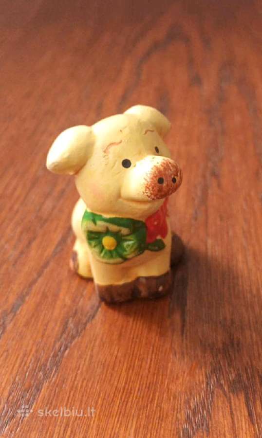 Paršiuko statulėlė, aukštis 4,5cm