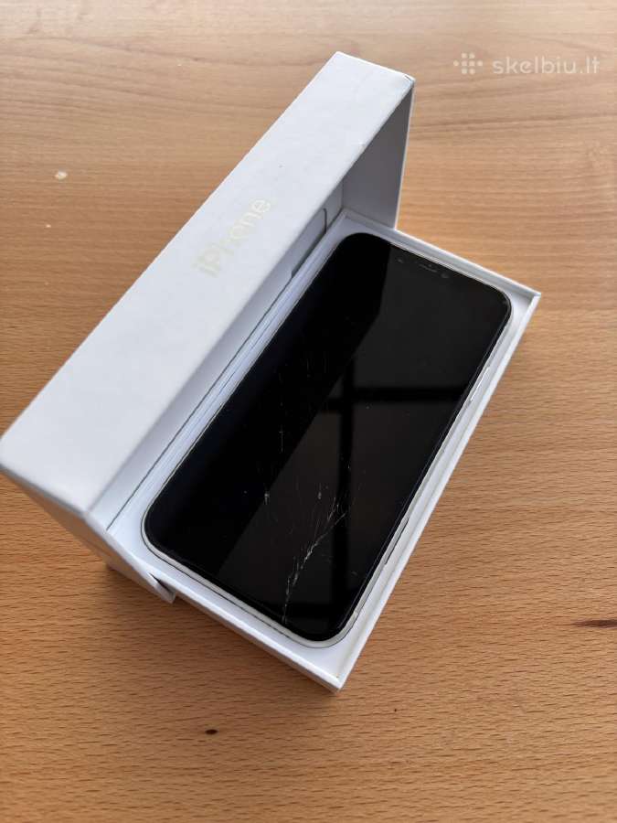 iPhone 11