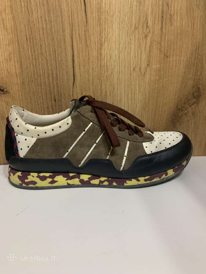 Dolce & Gabbana kedai