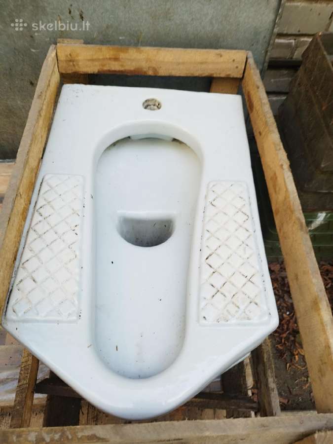 Senoviniai klozetai
