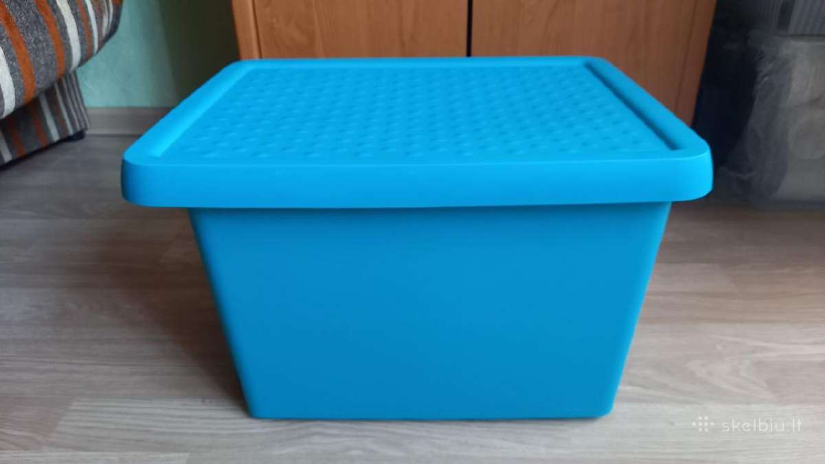 Plastikinė dėžė su dangčiu 26 l.