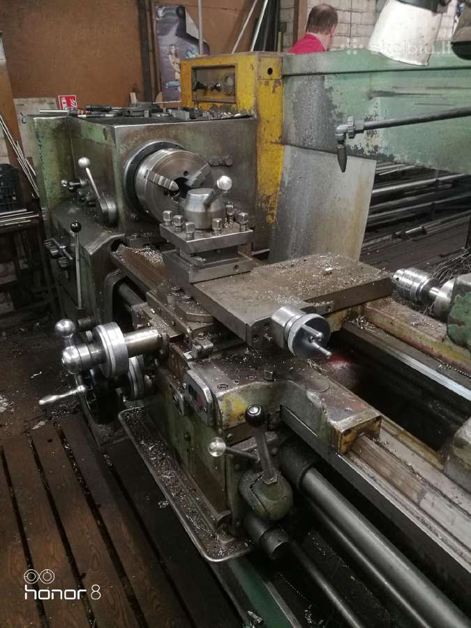 Metalo apdirbimo staklės