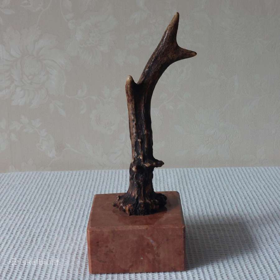 Statulėlė " Stirnos ragas " , pamatėlis - marmuras - nuotraukos Nr. 6