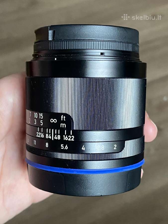 Zeiss Loxia 2/50 objektyvas (Sony E-mount)
