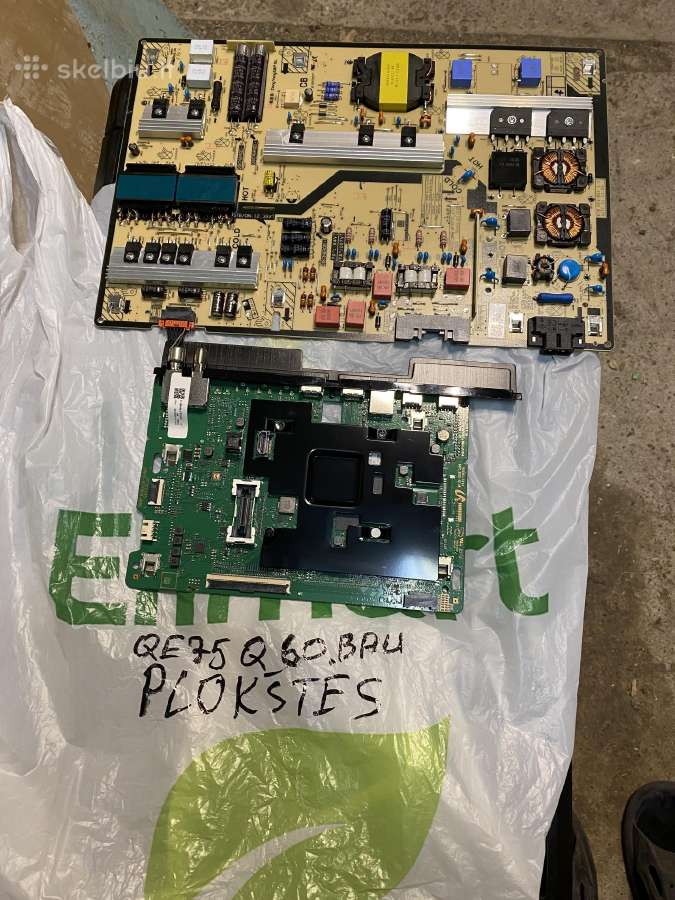 Televizoriaus Qe75q60.bau pagrindine plokšte